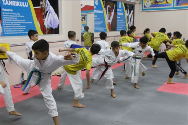 Şanlıurfa'da çocuklar sporla tanışıyor