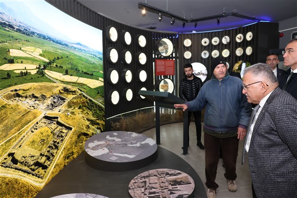 Başkan Büyükkılıç: “Modern Kültepe Ziyaretçi Merkezimiz hayırlı olsun”