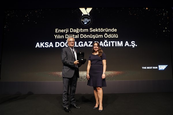Aksa Doğalgaz, 'Yılın Dijital Dönüşüm Ödülü'nü aldı