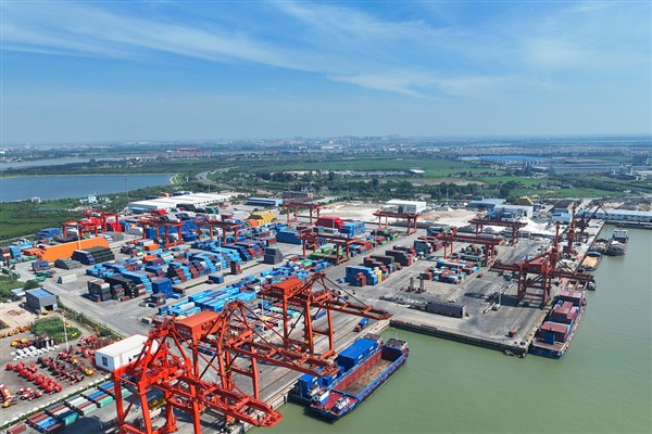 Çin Ticaret Bakanı Wang ile ABD Ticaret Temsilcisi Tai görüştü