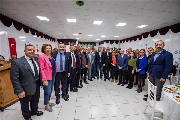 Başkan Soyer, Umut ve Dayanışma Yemeği'ne katıldı