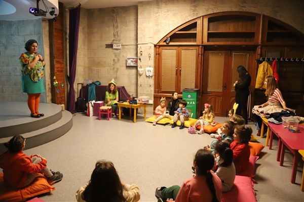 Eskişehir'de 4. Düşündüren Masallar Şenliği gerçekleştirildi