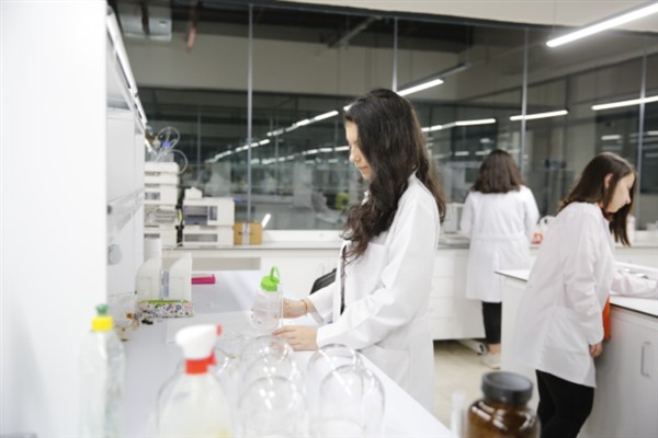 Biruni Üniversitesi 72 projeyle TÜBİTAK’ta birinci oldu