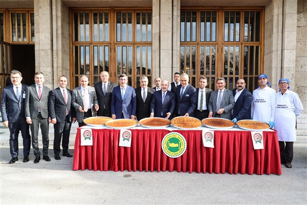 Bakan Varank: "Antakya künefesi AB nezdinde tescil aşamasına gelen 9. ürünümüz oldu"