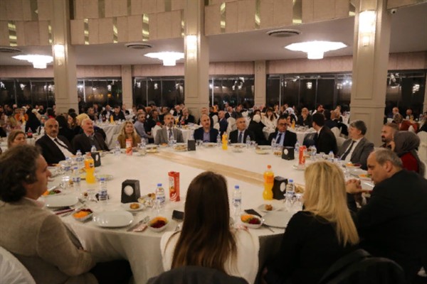 Rize'de Öğretmenler Günü kulaması