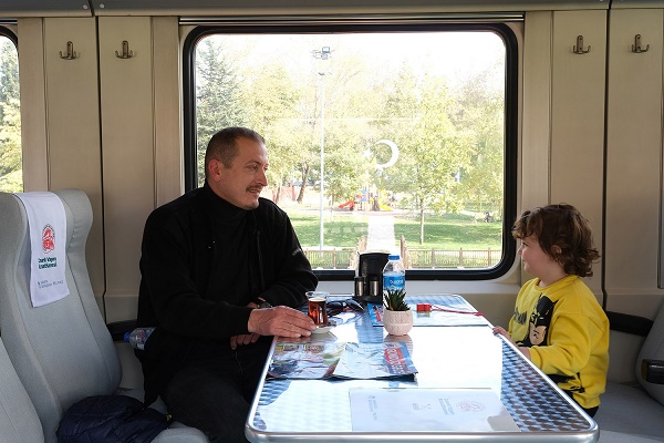 Sakarya'da 'Vagon Kıraathanesi'