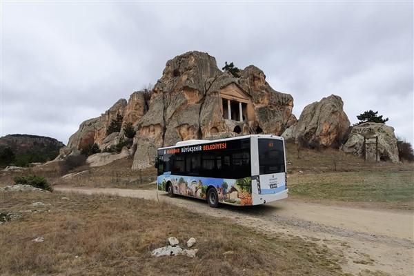 Eskişehirli influencerlar, Yazılıkaya'nın tanıtımı için yola çıktı