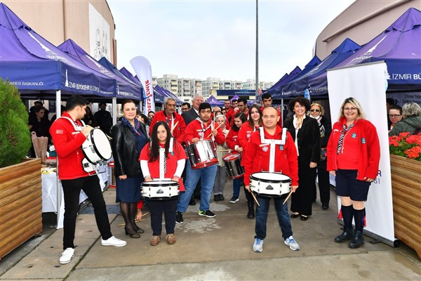 İzmir'de 3 Aralık Dünya Engelliler Günü etkinlikleri