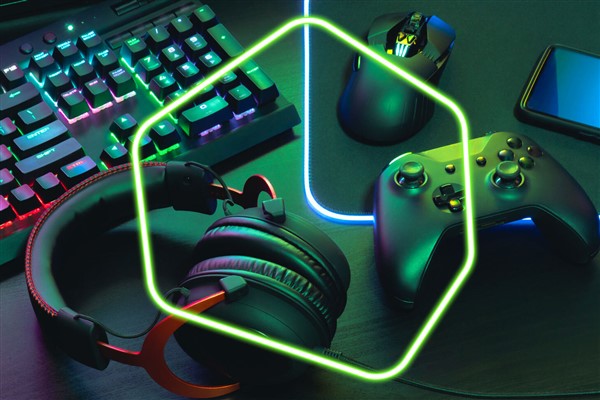 Oyun influencerları, performans için yüksek paralar harcamaya hazır