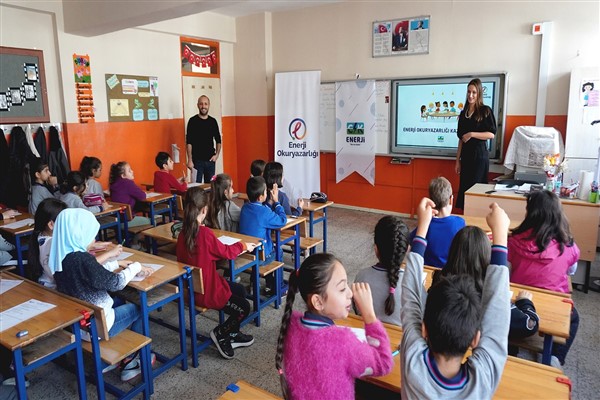 Antalya’da enerji okuryazarlığı eğitimleri başladı