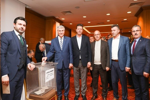 Başkan Yüce, yeniden YERELSEN Genel Başkanı seçildi