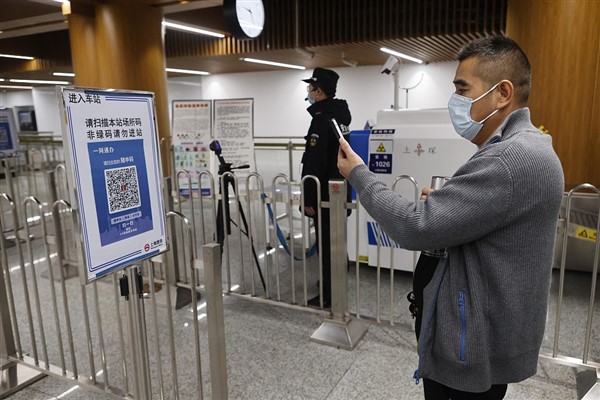 Shanghai’da yeni gevşeme adımları: "Kamusal alanlarda test sorulmayacak"