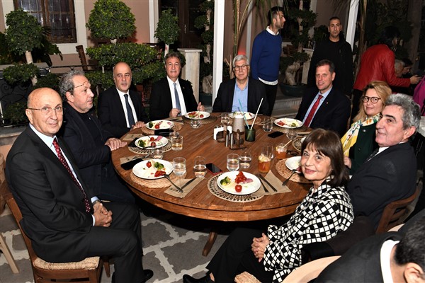 İş dünyası Bornova'da bir araya geldi