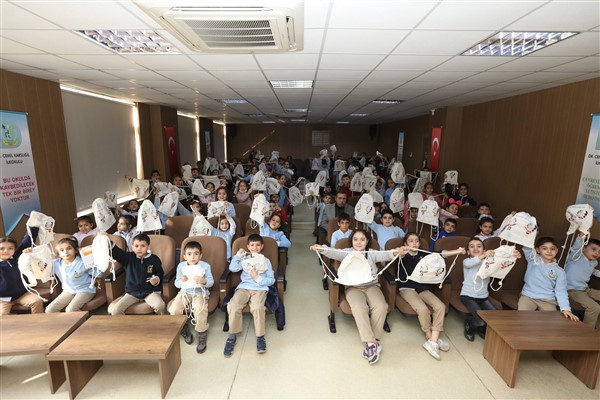 Büyükşehirden ilkokul öğrencilerine evde okulda trafikte güvenlik eğitimi