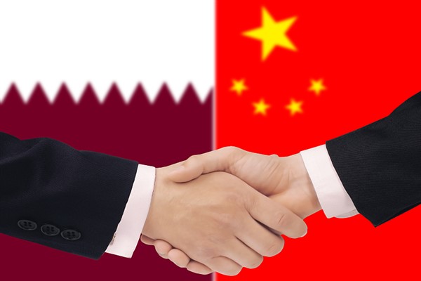 Xi, Katar Emiri'yle bir araya geldi