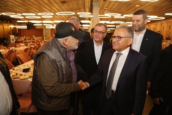 Başkan Büyükkılıç, İstanbul’da Kayserililerle buluştu