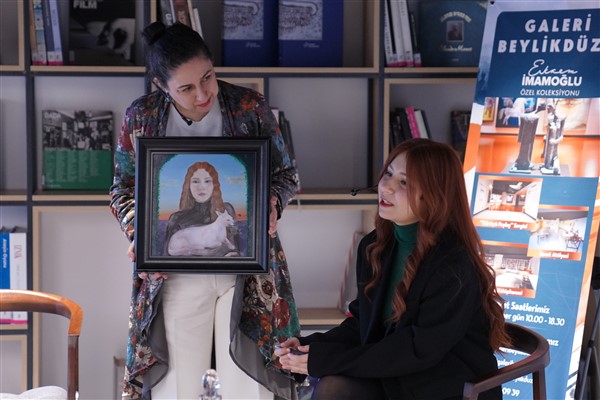 Maria Roza, Galeri Beylikdüzü’nde sanatseverlerle buluştu