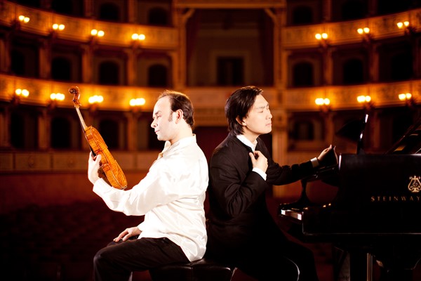 "Igudesman & Joo", 22 Ekim'de CRR'da konser verecek