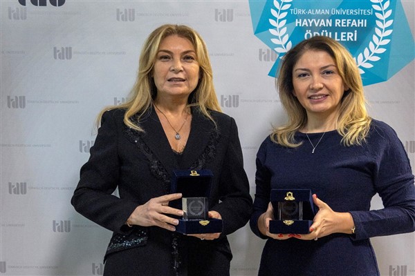 Metro Türkiye’nin hayvan refahı uygulamalarında iki ödül aldı