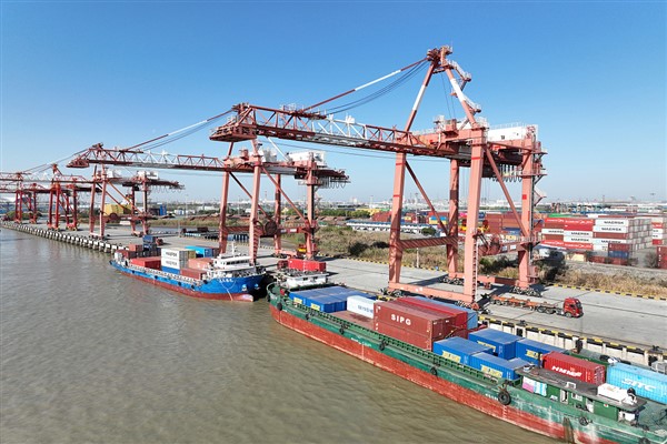 Çin'de limanların konteyner elleçleme kapasitesinde yüzde 13,2'lik artış