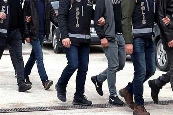 Şanlıurfa'da aranan şahıslara eş zamanlı operasyon: 45 gözaltı