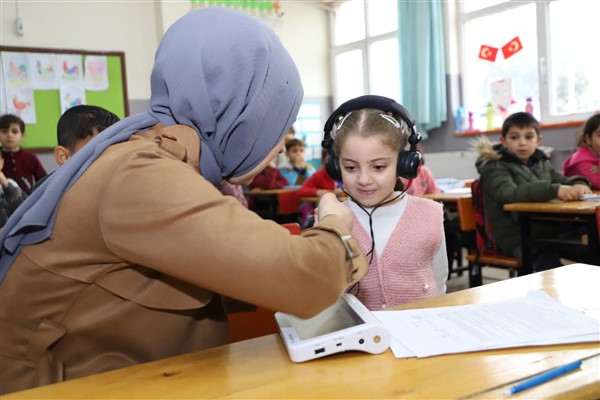 Şanlıurfa’da ilköğretim öğrencilerine işitme taraması yapıldı