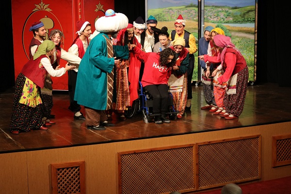 ‘Nasreddin Dede’ oyunu AKM'de sergilendi