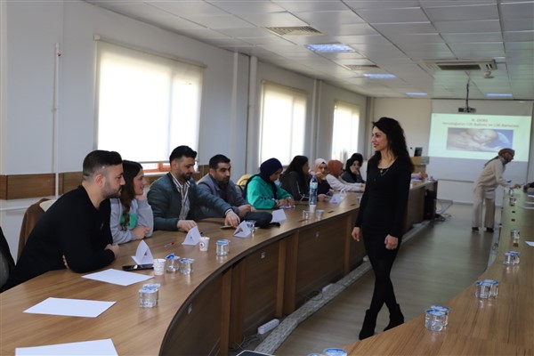 Şanlıurfa'da sağlık çalışanlarına Temel Yenidoğan Bakımı ve NRP eğitimi verildi