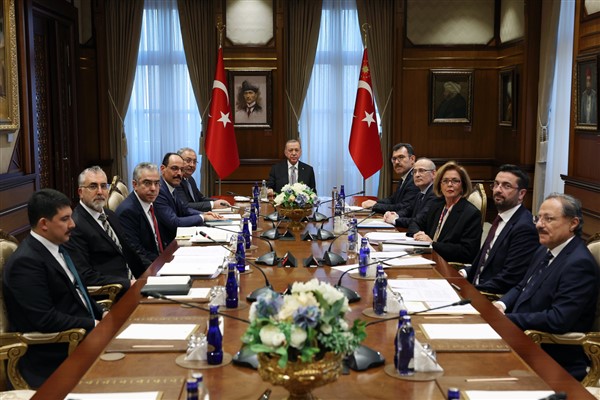 Cumhurbaşkanı Erdoğan, Politika Kurulu başkanvekilleri ile bir araya geldi