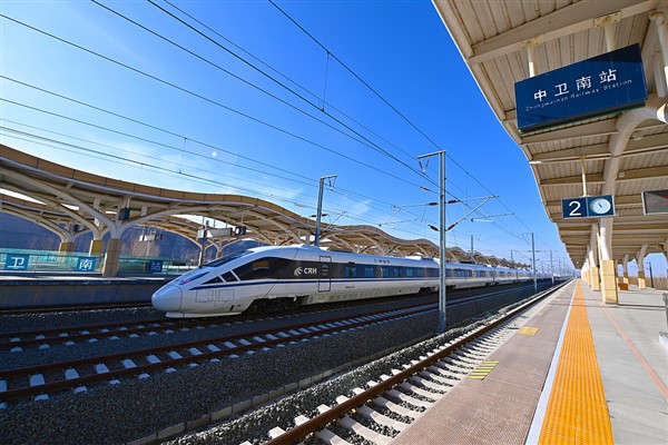 Yinchuan-Lanzhou yüksek hızlı demir yolu bugün hizmete giriyor