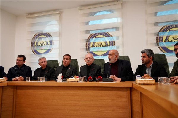 Kılıçdaroğlu: “Büyükşehir Belediye Başkanlarımız Türkiye'nin emrinde”