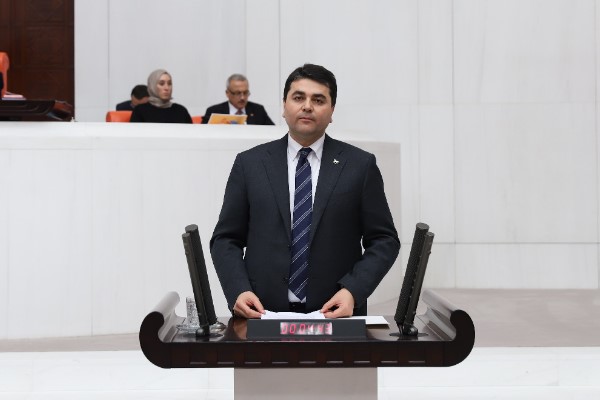 Uysal: "Açıkça anayasayı çiğnemek niyetindeler"