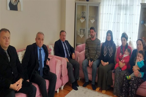 ÇAYKUR Genel Müdürü Alim'den ÇAYKUR çay eksperi Eren'e başsağlığı ziyareti