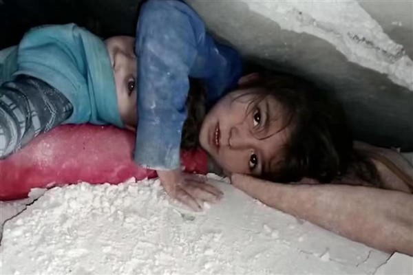 "Afet bölgesinden gelen fotoğraflar yalan söyleyemez"