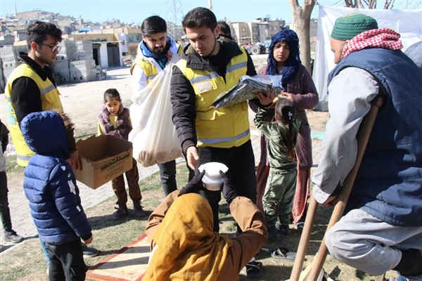 Haliliye Belediyesi, kumanya dağıtımlarına devam ediyor